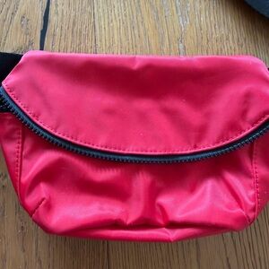 Fabletics Bold Red waist pack